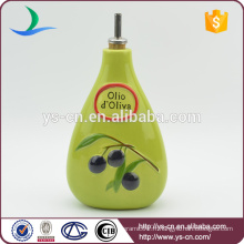 YSov0006-01 Bouteille d&#39;huile et de vinaigre vert céramique avec le design des raisins